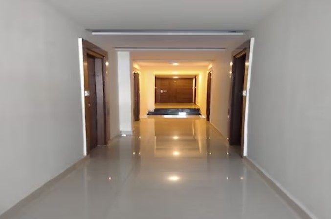 Empire Inn Business Hotel,Mount Road,2 star
