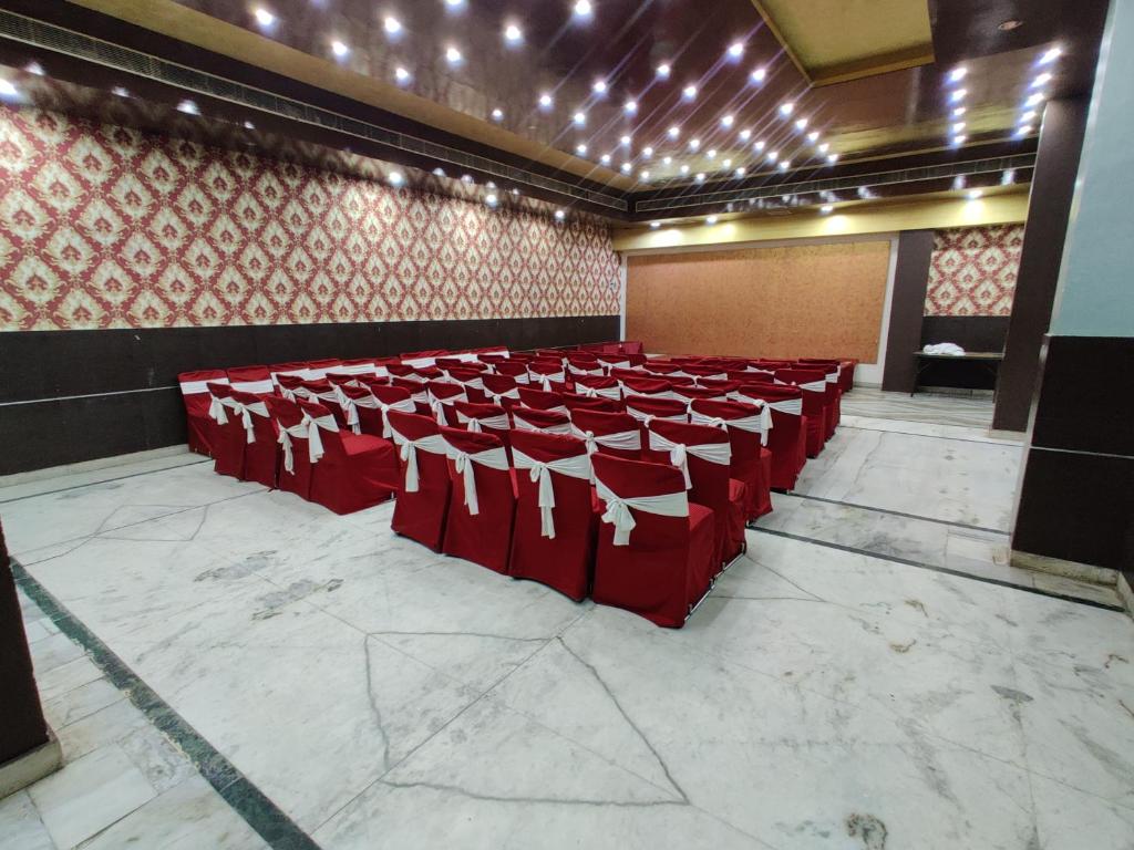 Hotel Savi Regency,Rajasthan>>Jaipur,2 star