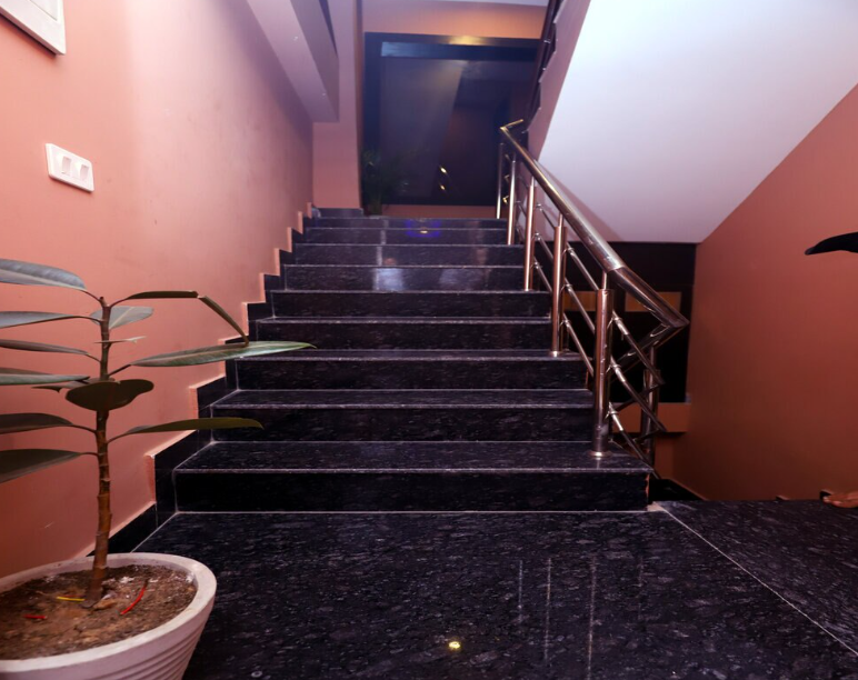 Jupiter Plaza Delhi Airport,Mahipalpur,3 star