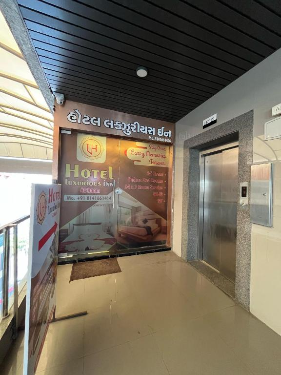 Hotel Luxurious Inn,,3 star