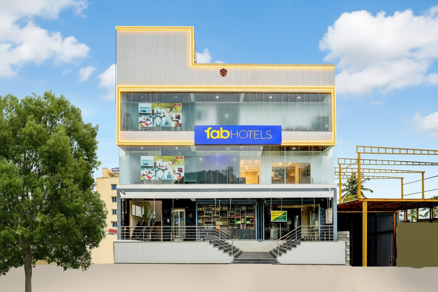 Fabhotel Ar Daffodil Inn,11/2, Ar Dafodil Inn, Guest Line, Beml 7Th Stage, Global City Back Gate, Mylasandra, Global Village, Bangalore 560059,3 star