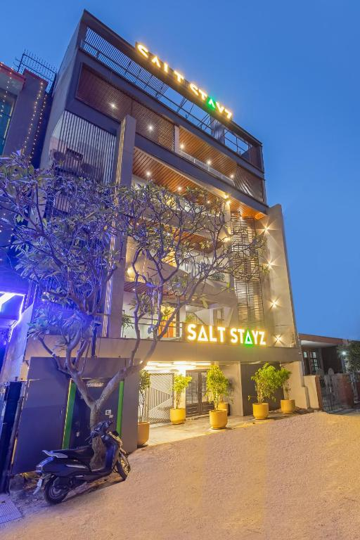 Saltstayz Premier - Paschim Vihar,,4 star