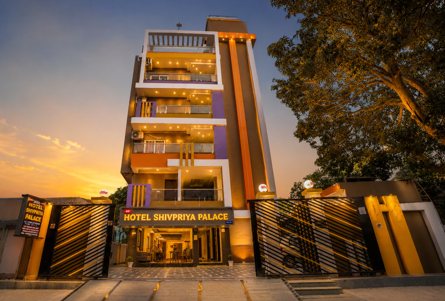hotel shivpriya palace