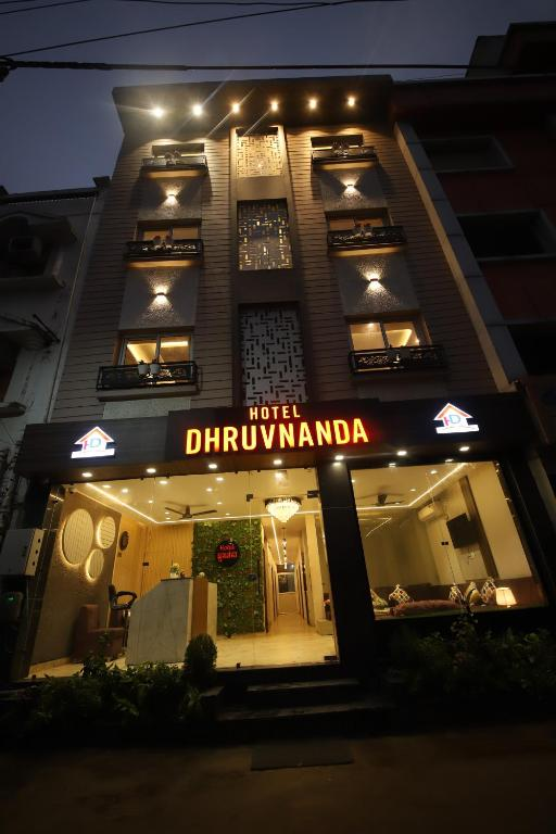 Perfectstayz Value Dhruv Nanda At Harkipauri Road With Free Parking,,3 star