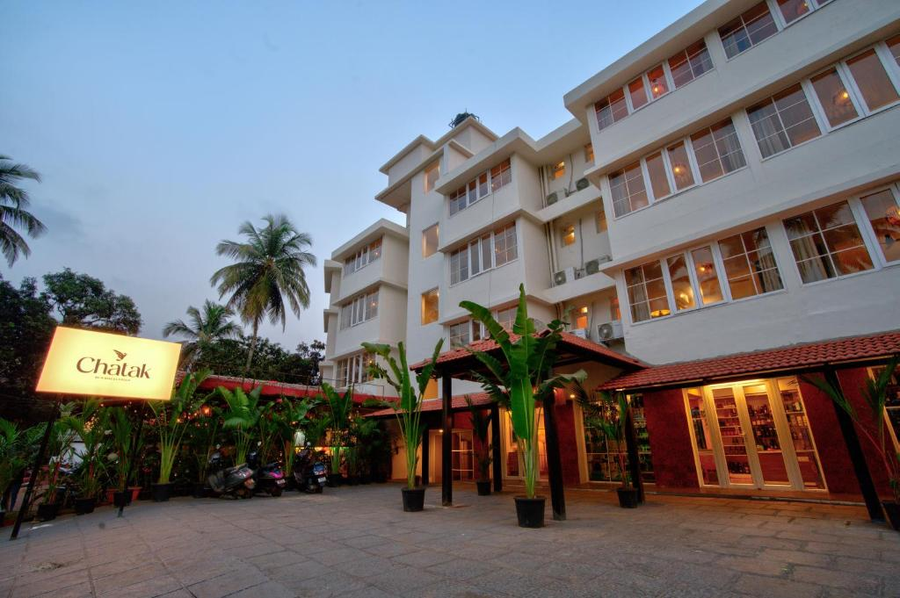 hotel chatak boutique resort nr beach goa