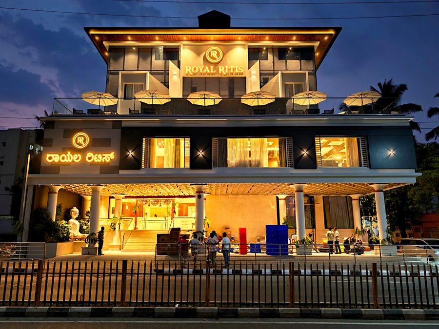 Royal Ritis,,3 star