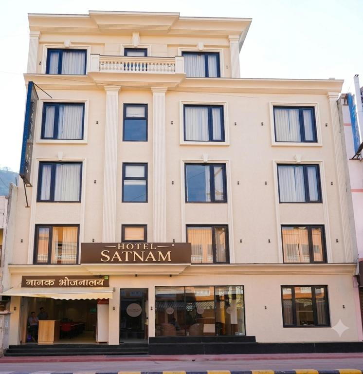 hotel satnam