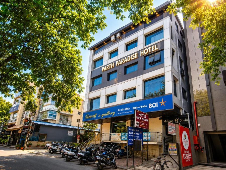 parth paradise hotel