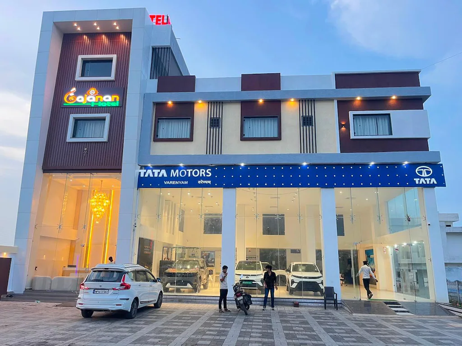 Hotel Gajanan Sehore Kubereshwar Dham Road Near By Railway Station,D Mart Chopal, Near, Sagar Road, Above Tata Showroom, Sehore, Mugispur, Madhya Pradesh 466001,3 star