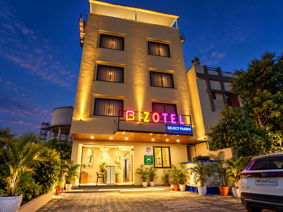 bizotel select paarvi vijay nagar