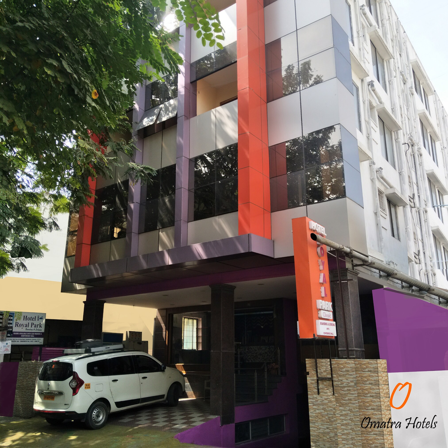 Hotel Royal Park,Near, 285,286, 280, 2Nd St, Signal, Coimbatore, Tamil Nadu 641012,3 star