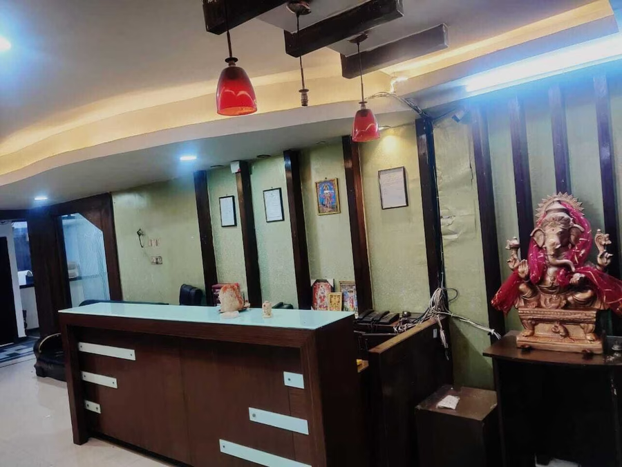 Hotel New Simran Palace,,2 star