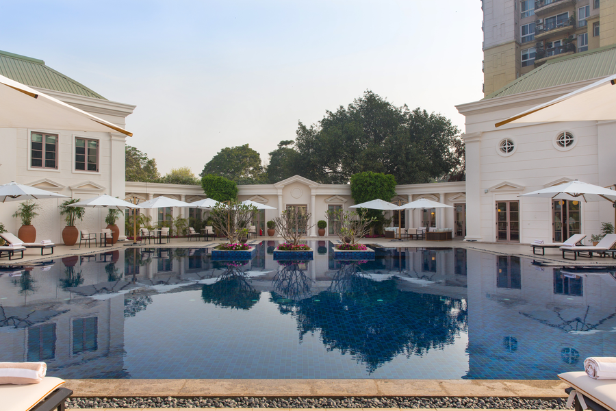 Dlf Club 4,Dlf Phase 4 Galleria Market,4 star