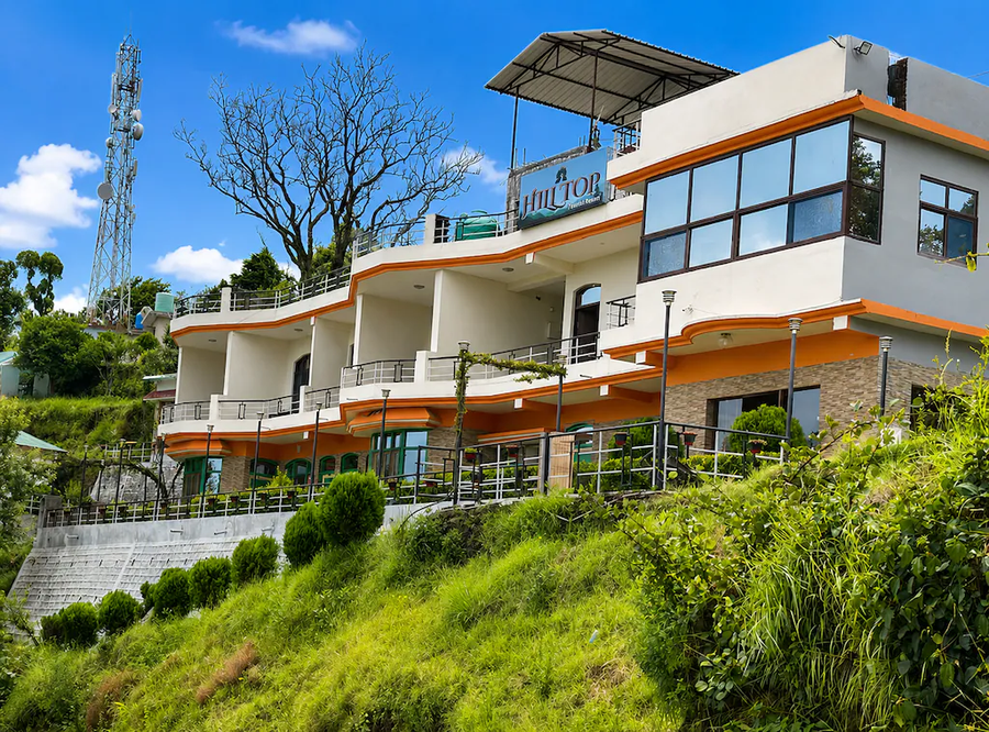 Hotel Hill Top Forest Palace,Pauri Garhwal>>Lansdowne,3 star