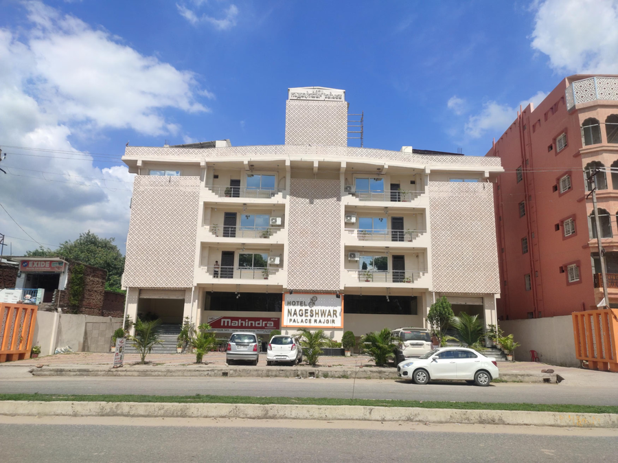 Hotel Nageshwar Palace,Bodhgaya>>Bodh Gaya,3 star
