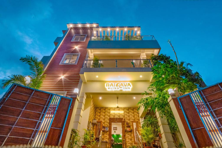Bairava Bliss Inn,,3 star