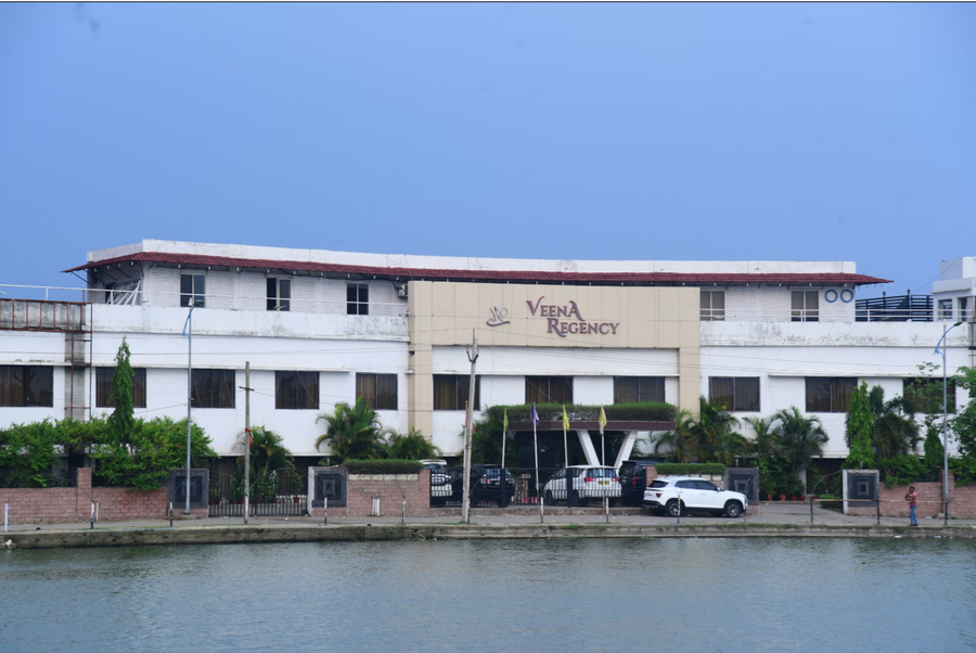 Hotel Veena Regency,,3 star