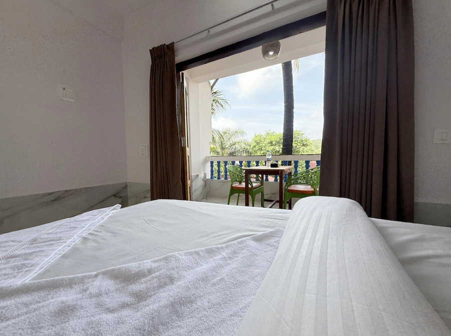 Hunter Beach Resort,,3 star