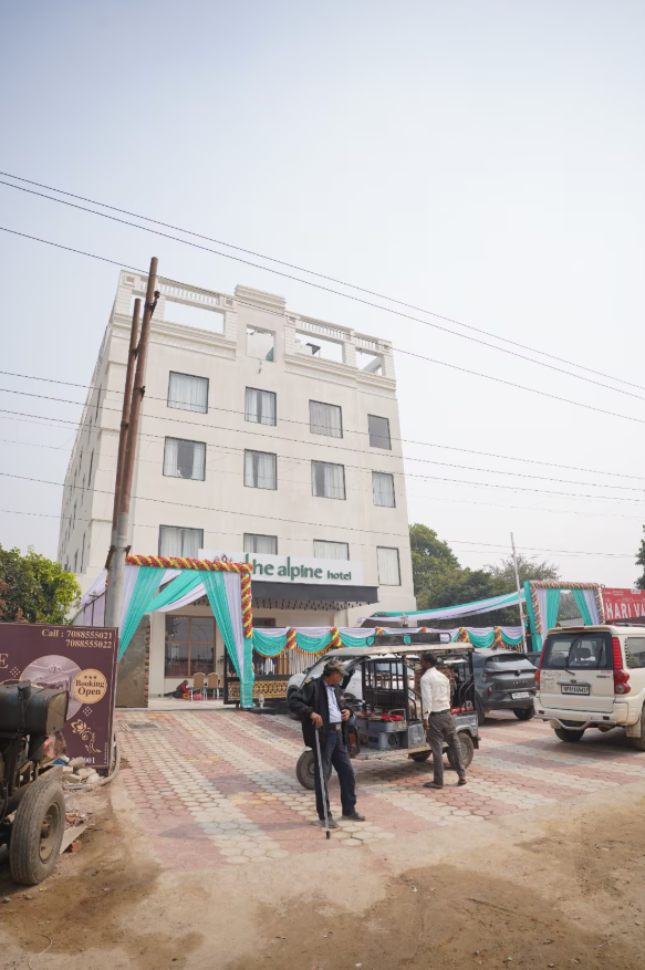 The Apline Hotel Aligarh,,3 star