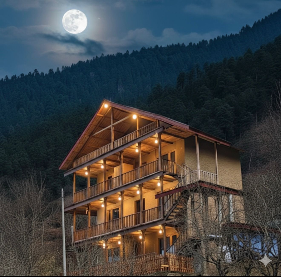karma yatri mudhouse kasol