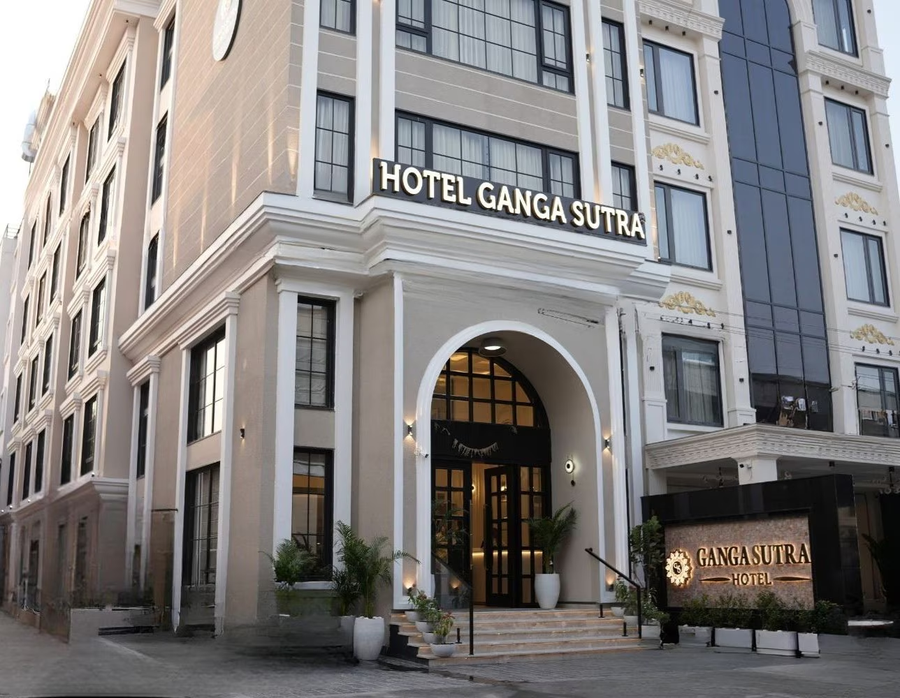 Hotel Ganga Sutra,Bhupatwala,3 star
