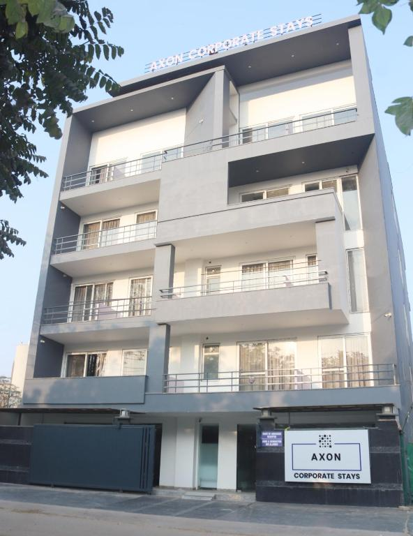 axon corporate stays sector 52 gurgaon