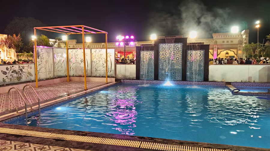 pink mahal hotel and resort