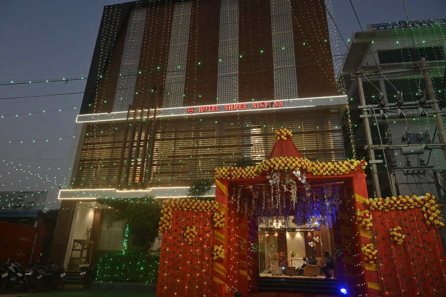 Hotel Shree Niketan,,2 star
