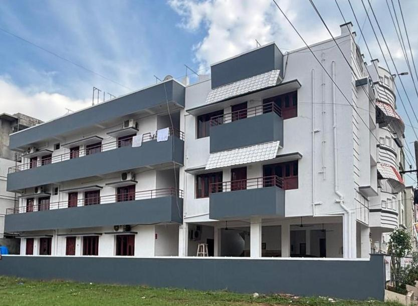 Sudha Grand Guestinn,,3 star