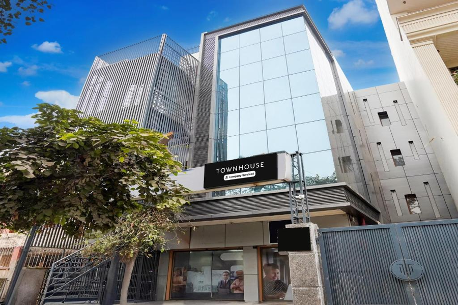 townhouse preet vihar delhi