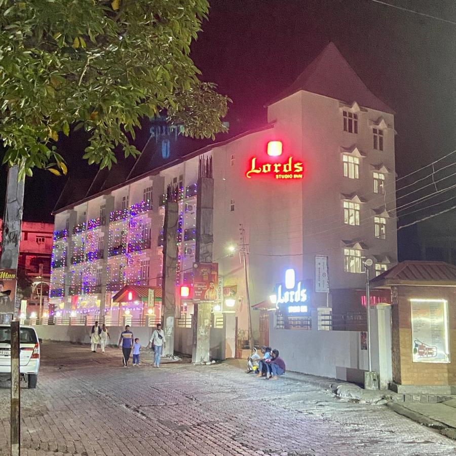 Lords Studio Inn Chintpurni,,3 star
