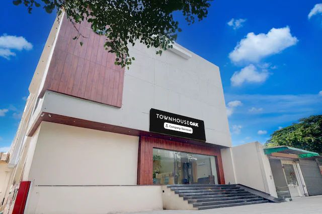 Super Townhouse Oak Army Aviation Base Jhansi,,4 star