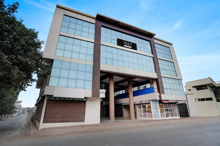 Collection O Rajpipla Bus Terminal Formerly Rajniwas,,3 star