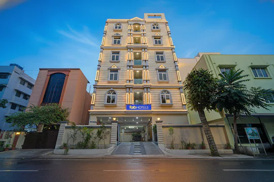 fabhotel broholic stay inn