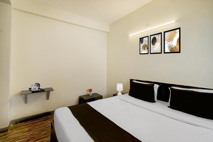 Hotel O Laxmi Narsimha Temple Banjara Hills,,4 star