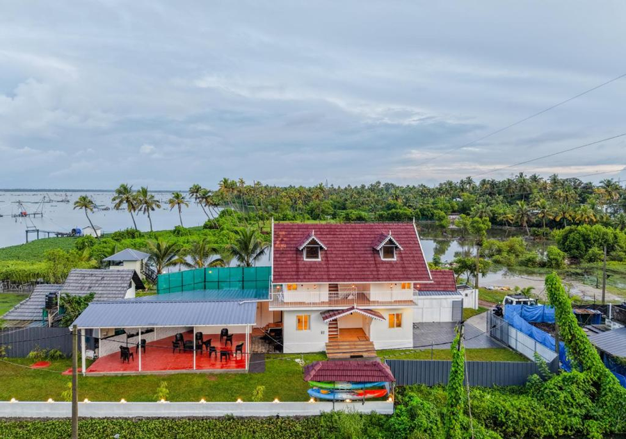 celestiah lakeshore by voye homes