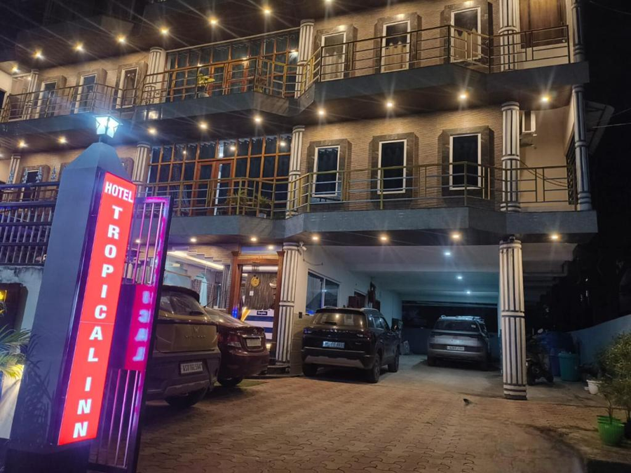 hotel tropical inn near downtown