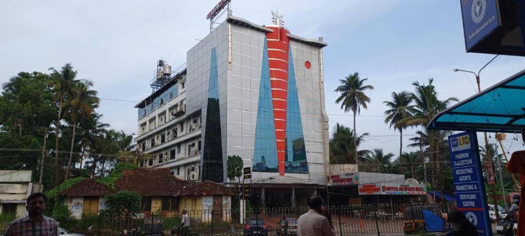 Hotel Gee Bee Palace,Near Cochin International Airport, Nh-47, Opp. Pvt. Bus Stand, Kerala 683572,3 star