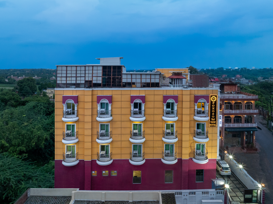 Foxoso Taj View Agra,Baluganj,3 star
