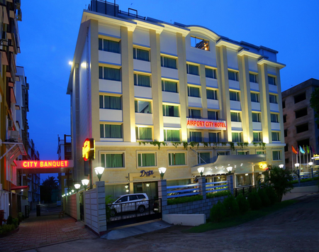 Airport City Hotel,Park Circus,4 star