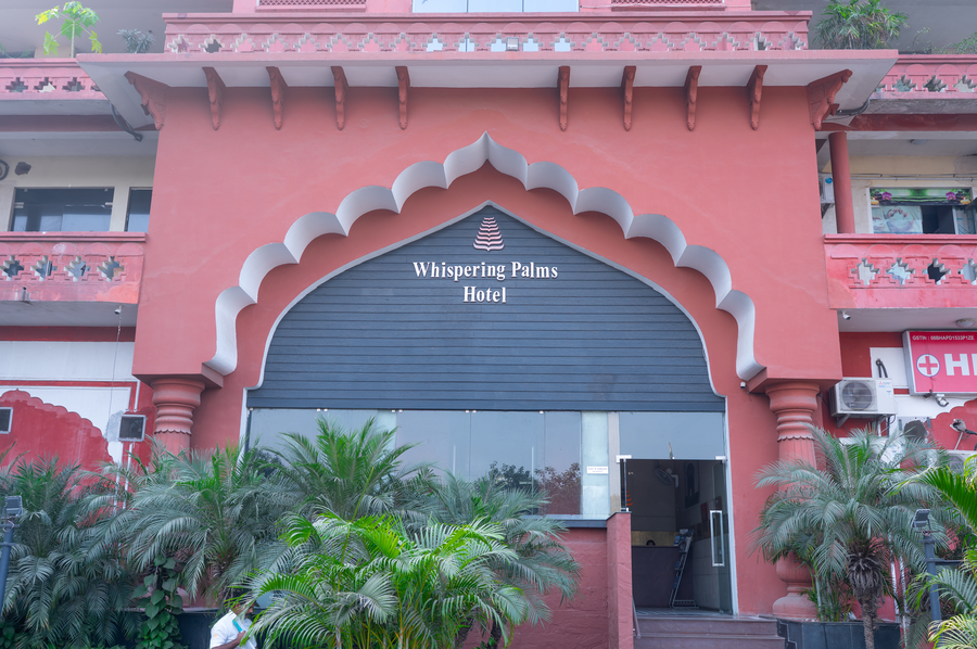 Whispering Palms Hotel,Sikar Road,3 star
