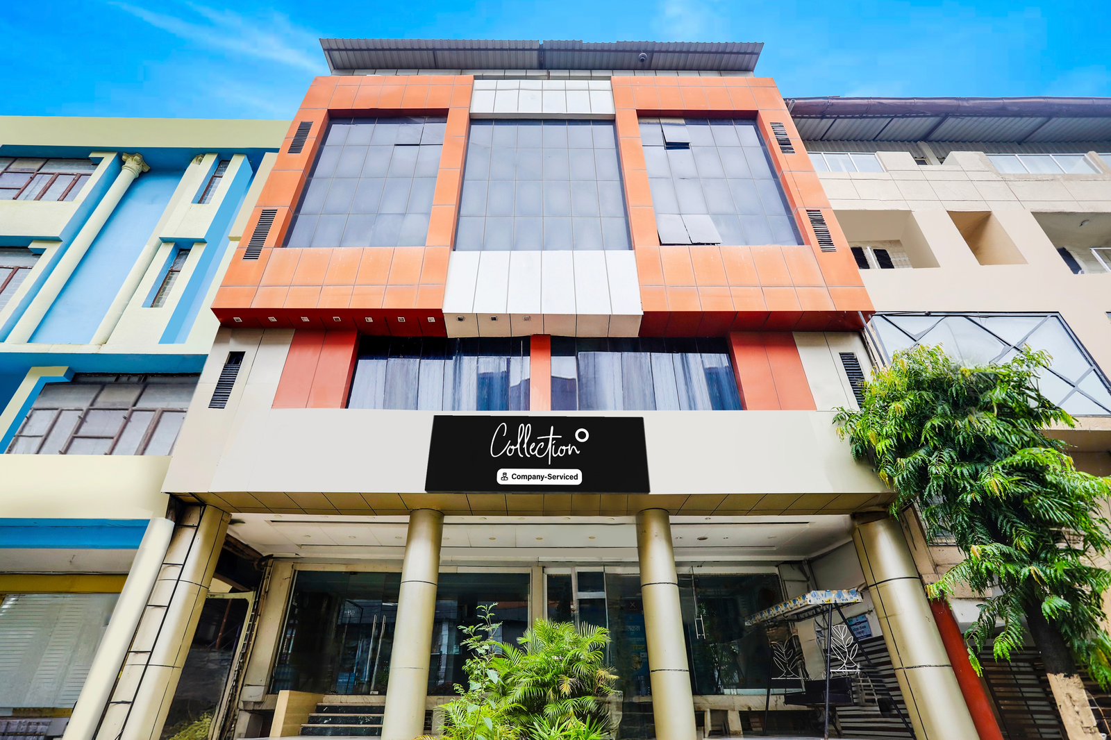 Super Collection O Mp Nagar,NEAR CHETAK BRIDGE, BHOPAL,3 star
