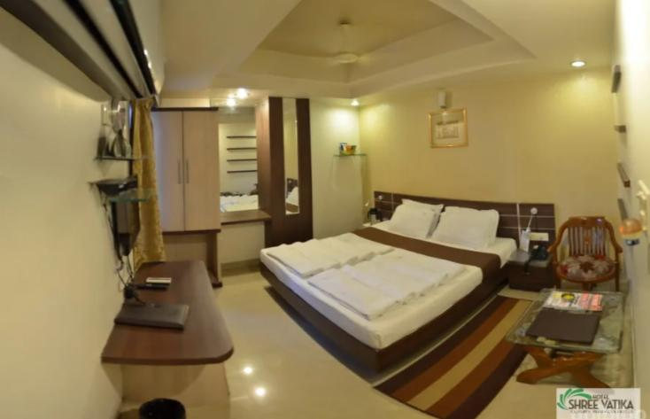 Hotel Shree Vatika,Maharana Pratap Nagar,3 star