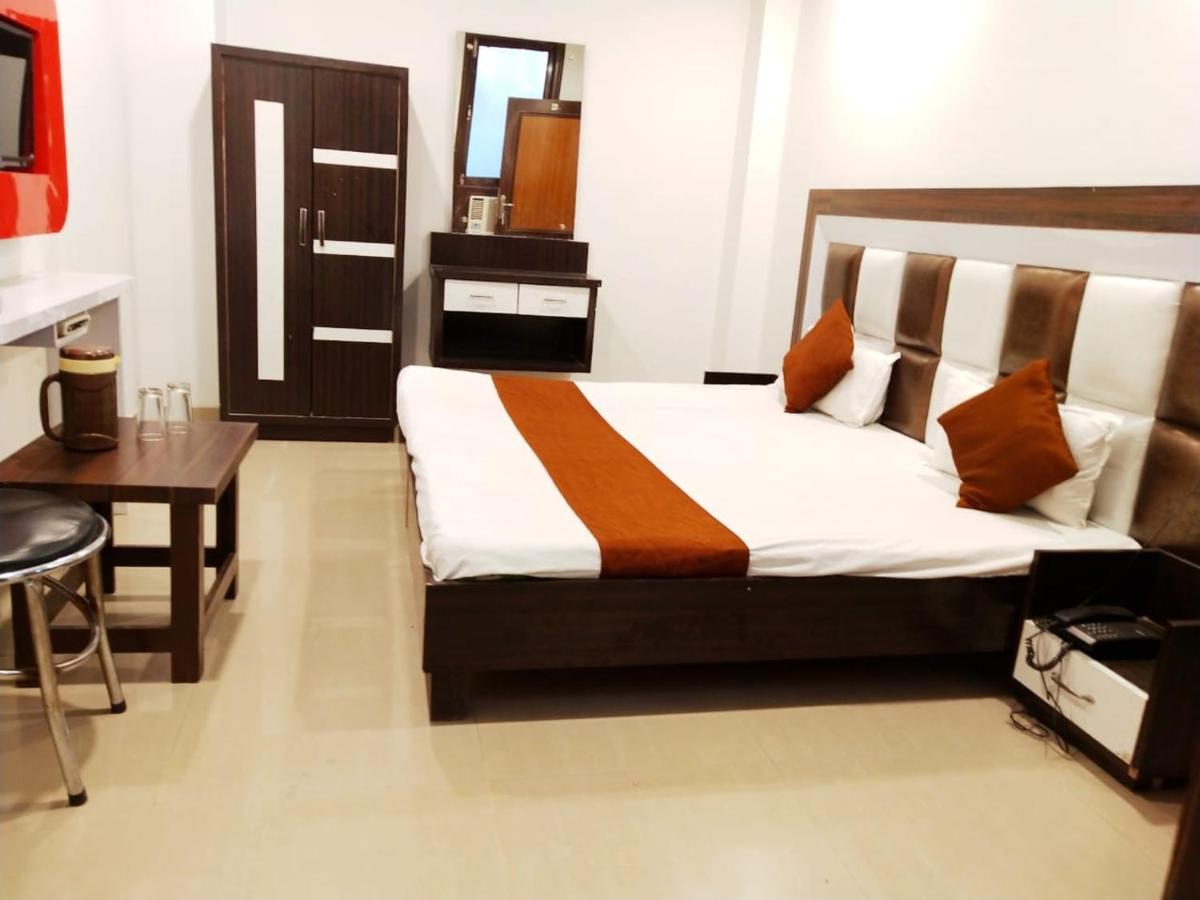 hotel sukhman international