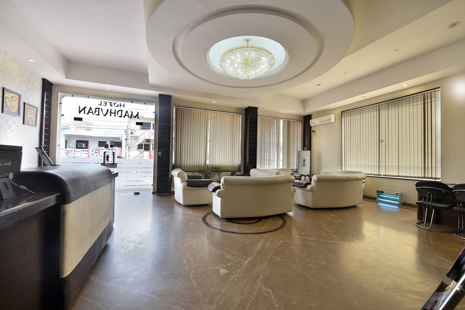 Hotel Madhuban,Devpura,3 star