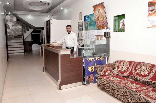 Asha Guest House,Near Golden Temple,2 star