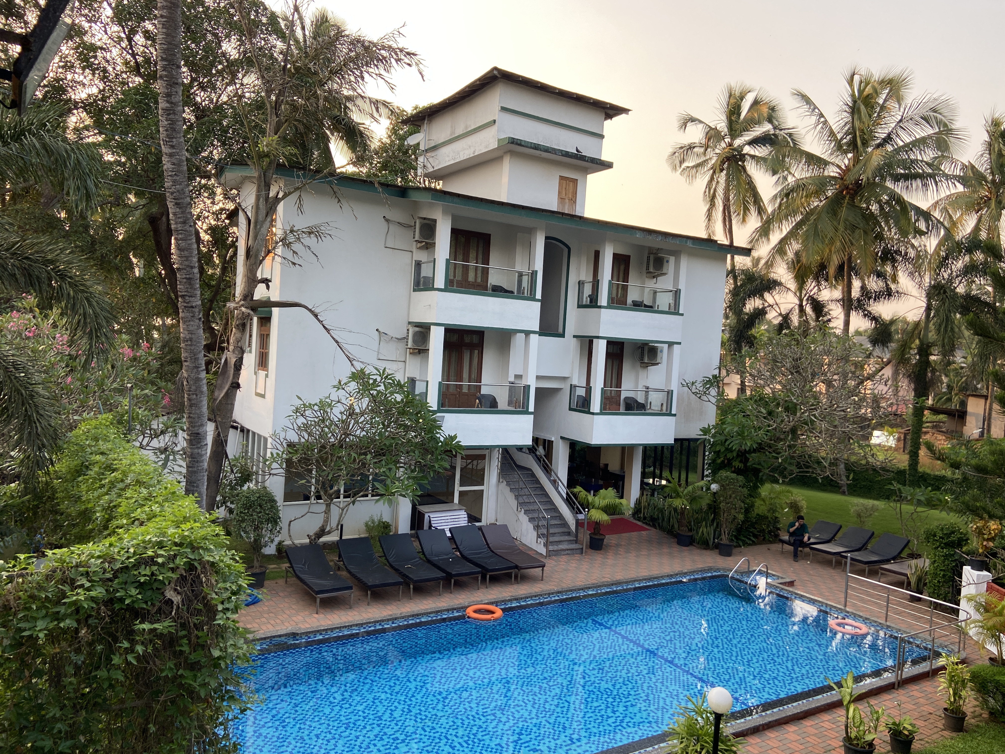 Summerville Beach Resort- Near Candolim Beach