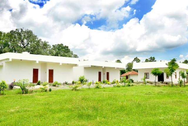 The Sun Resort,Bandhogarh>>Bandhavgarh National Park,2 star