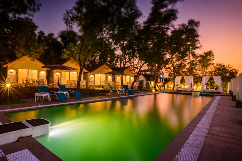 white woods resort and spa