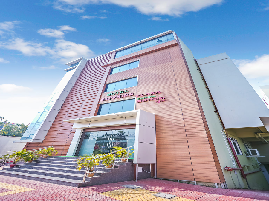 hotel sapphire plaza